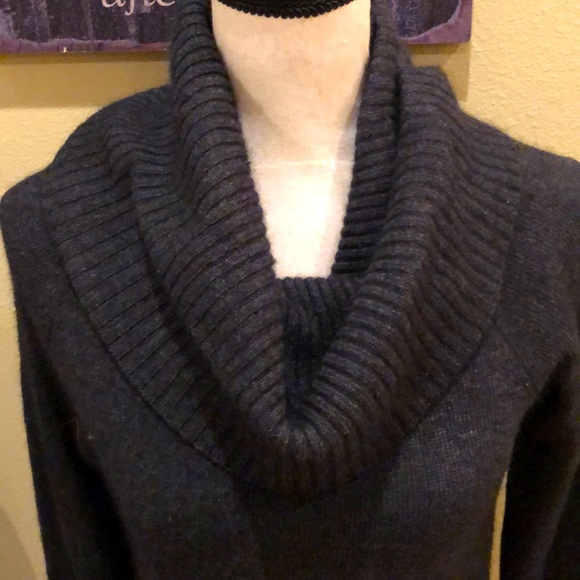 Fenn Wright Manson Cowl Neck Angora Sweater Gray M - Picture 3 of 9